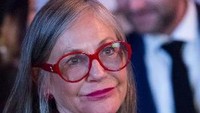 Alice Walton, Putri semata wayang dari pendiri Wal-Mart ini punya kekayaan US$ 33,8 miliar atau setara 456,3 triliun. Istimewa/Forbes.