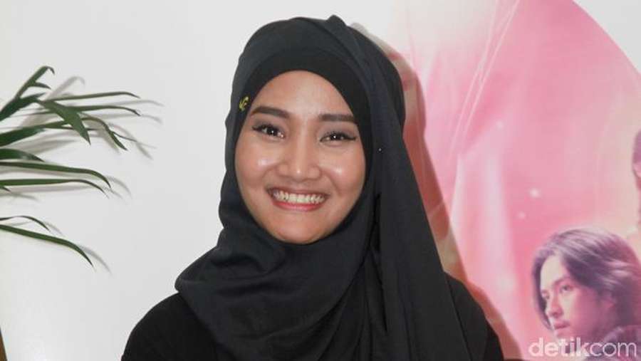 Fatin Shidqia yang Lagi Happy