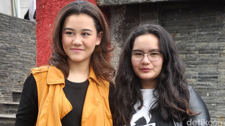 Asmara Aaliyah Massaid dan Zharfan Rahmadi Didukung Keluarga Asmara Aaliyah Massaid dan Zharfan Rahmadi Didukung Keluarga