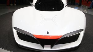 Tanpa Bensin, Mobil Ini Bisa Lari Hingga 300 Km/Jam