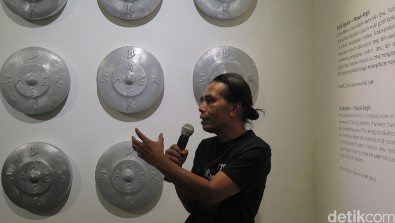 20 Peserta Ikuti Program Belajar Bersama Maestro di Studio Hanafi 20 Peserta Ikuti Program Belajar Bersama Maestro di Studio Hanafi