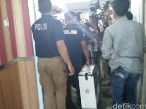 Bareskrim Geledah Ruangan Ketua DPRD DKI Terkait UPS, Akan Ada Tersangka Baru?