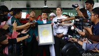 Menurut Rhoma, lagu tersebut sebagai simbol dukungan terhadap KPK yang menolak revisi UU KPK.