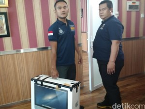 Selain Komputer, Penyidik Bareskrim juga Sita Dokumen dari Ruang Ketua DPRD DKI