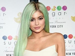 Sukses Rilis Lipstik Cair, Kylie Jenner Akan Hadirkan Contour Kit?