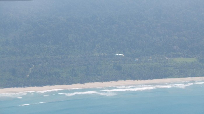 Penampakan dari udara wilayah Siberut, Kepulauan Mentawai, Sumbar, Kamis (3/3/2016)