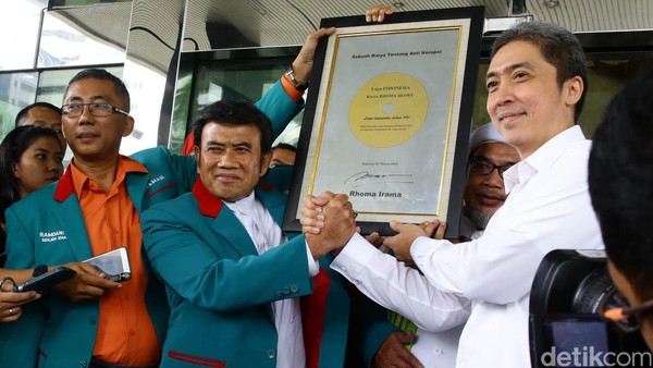 Rhoma Irama Sambangi KPK