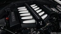 Mesin Rolls-Royce Dawn. Mobil bisa menampung 4 penumpang dengan mesin V12 khas Rolls-Royce. Foto: Dok. Rolls-Royce