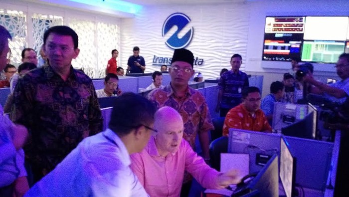 Ahok Temani Dubes Australia Tengok Markas Komando TransJ