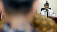 Ketua Komite Nasional Keselamatan Transportasi (KNKT), Soerjanto Tjahjono mengukuhkan calon Investigator Keselamatan Transportasi KNKT.