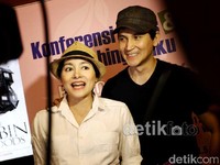 Dewi Rezer Sudah Punya Pacar Bule, Marcelino Masih Mau Urus Anak-anak
