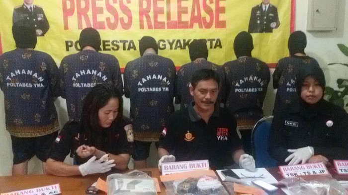 Sarjana Pendidikan Dibekuk karena Bekerja Sama Napi Edarkan Narkoba