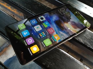 Persaingan Ponsel Murah Makin Ganas