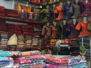 Melestarikan Budaya Sumut Melalui Ulos dan Batik Batak
