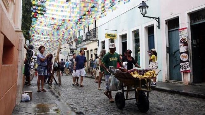 Krisis, Ekonomi Brasil Minus 3,8% di 2015