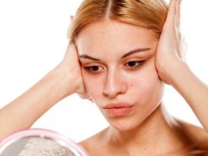 Bisakah Setrika Wajah Dilakukan Sendiri di Rumah?