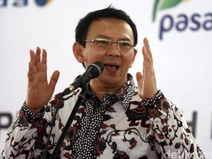 Ahok Akan Tempel Stiker di Taksi Online: Kamu Juga Mesti Bayar Pajak!