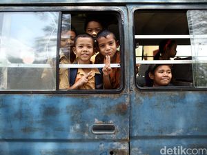 Berbagi Kisah Inspiratif Dengan Murid SD Lamreh