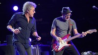 Mereka membawakan hits-hits nya seperti Who Are You,Pictures Of Lily, Pinball Wizard dan My Generation. Theo Wargo/Getty Images/detikFoto.