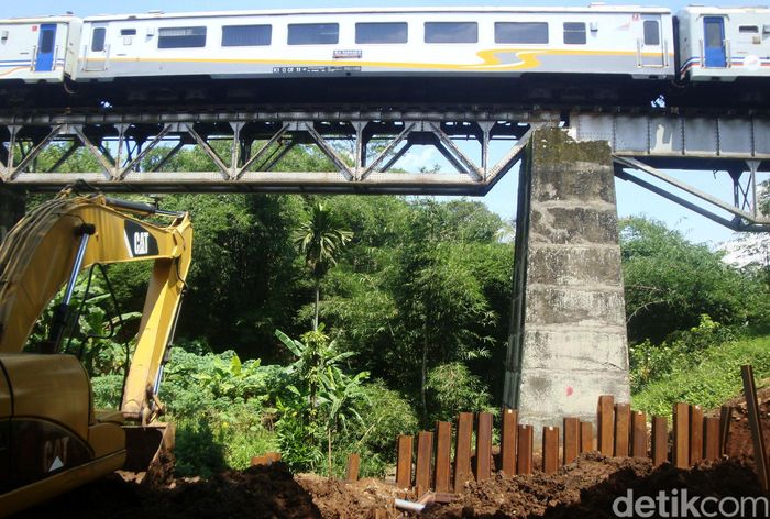 Pembangunan Jalur Kereta Ganda Purwokerto-Kroya