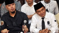 Yusril tak memungkiri ada pembicaraan politik dalam pertemuan usai salat Jumat ini.