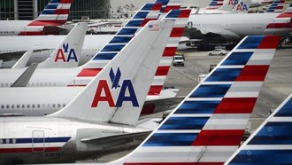 Pemerintahan Trump Masih Shutdown, Maskapai AS Batalkan 1.200 Penerbangan