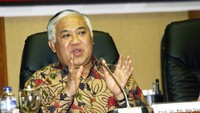 Fenomena Lesbian, Gay, Biseksual, dan Transgender (LGBT) yang makin marak membuat munculnya wacana ada UU yang mengatur soal LGBT. Ketua Dewan Pertimbangan MUI Din Syamsuddin menilai hal itu belum dibutuhkan saat ini.