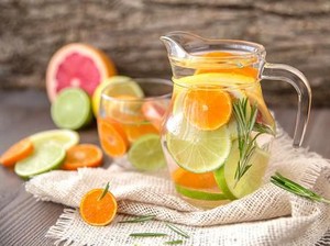 Kaya Asam Sitrat, Infused Water Lemon Bisa Cegah Batu Ginjal