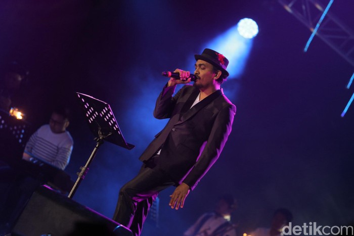 Glenn Fredly di JJF 2016 Hari Kedua Glenn Fredly di JJF 2016 Hari Kedua