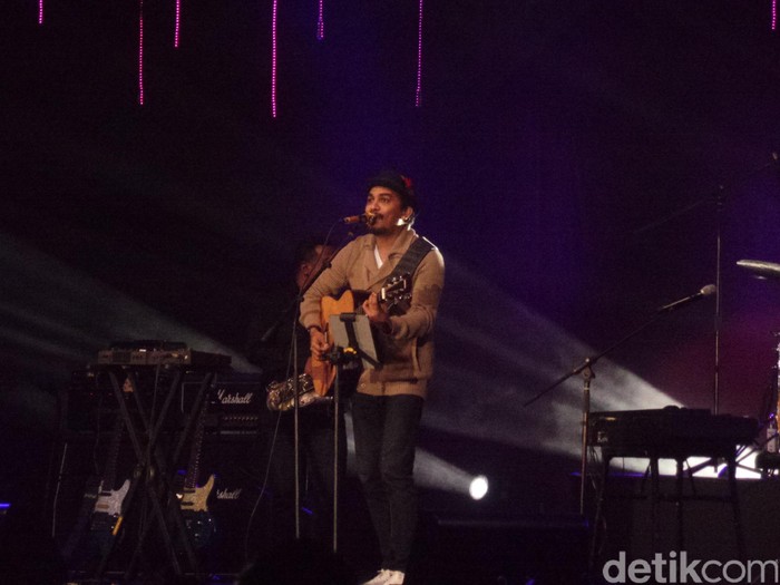 Harmoni Merdu Glenn Fredly dan Float di Hari Pertama Java Jazz 2016