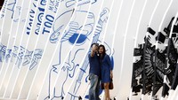 Arena seni Instalasi yang dipenuhi oleh mural ini menjadi salah satu favorit pengunjung untuk berfoto.