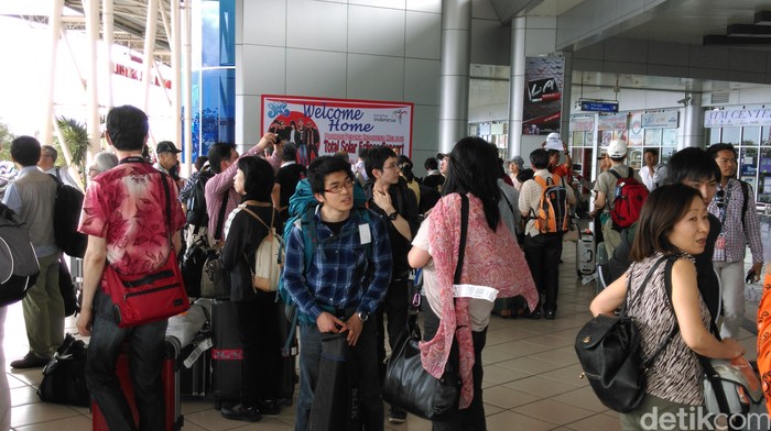 Jelang Gerhana Matahari Total, Wisatawan Mulai Berdatangan ke Palu
