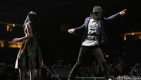 Scream panjang vokalis band metal asal Bandung tersebut juga mewarnai penampilan mereka di Java Jazz 2016.