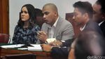 Wajah Sedih Cathy Sharon di Ruang Sidang Cerai