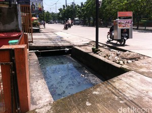Melihat Lokasi Posko Ormas yang Jadi Pemicu Penusukan Pasukan Oranye di Koja