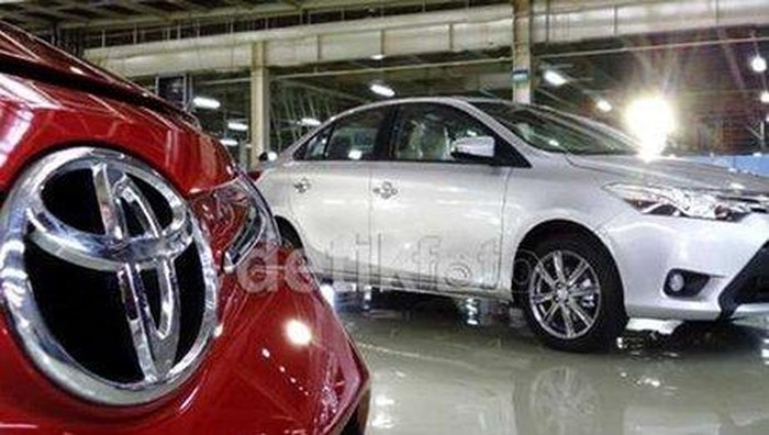 Toyota Pakai Plastik Buatan Indonesia