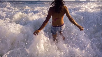 Potret di salah satu pantai Brasil. Foto: Microsoft Devices/Stephen Alvarez