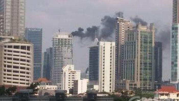 Kebakaran Terjadi di Lantai 32 Menara Palma