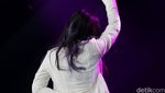 Isyana Sarasvati Ceria, Genit dan Bikin Galau di Java Jazz 2016