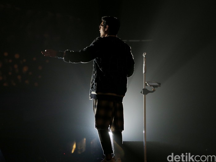 Afgan di Java Jazz Festival 2016 hari ketiga yang digelar di JIExpo Kemayoran, Jakpus.