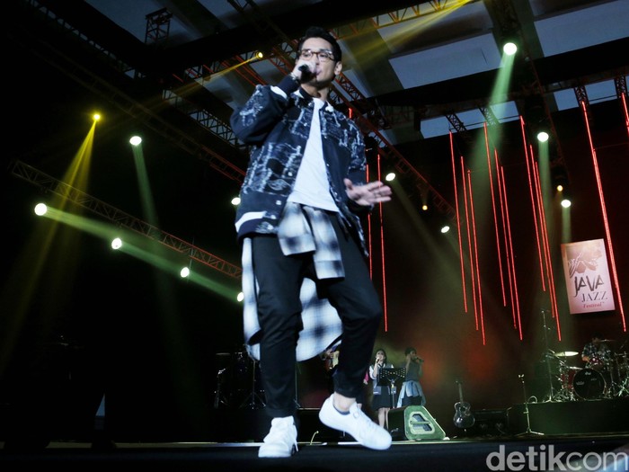 Afgan di Java Jazz Festival 2016 hari ketiga yang digelar di JIExpo Kemayoran, Jakpus.