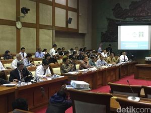 Pemerintah Ajukan Pasal Baru di RUU JPSK, DPR Protes