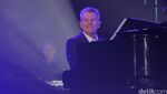 Penampilan Memukau David Foster di Java Jazz 2016