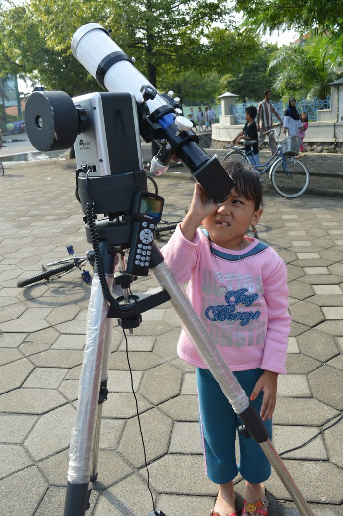 Nobar Gerhana Matahari dan Salat Siap Digelar di Masjid Al Akbar Surabaya