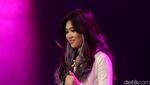 Isyana Sarasvati Ceria, Genit dan Bikin Galau di Java Jazz 2016
