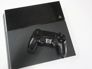 PlayStation 4 Laku 100 Juta Unit, Hanya Kalah dari Konsol Ini