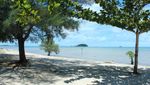 Santai Dulu di Pantai Tanjung Pendam Belitung