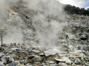 Kawah Domas, Destinasi Pelepas Penat di Jawa Barat