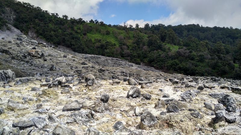 Kawah Domas, Destinasi Pelepas Penat di Jawa Barat