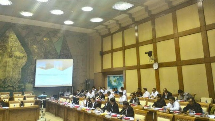 Menteri ESDM dan Komisi VII Rapat, Ini yang Dibahas